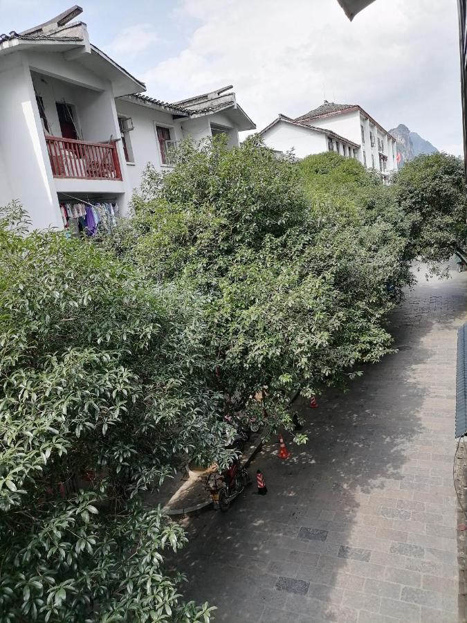 Lazzy Inn Yangshuo Exterior photo