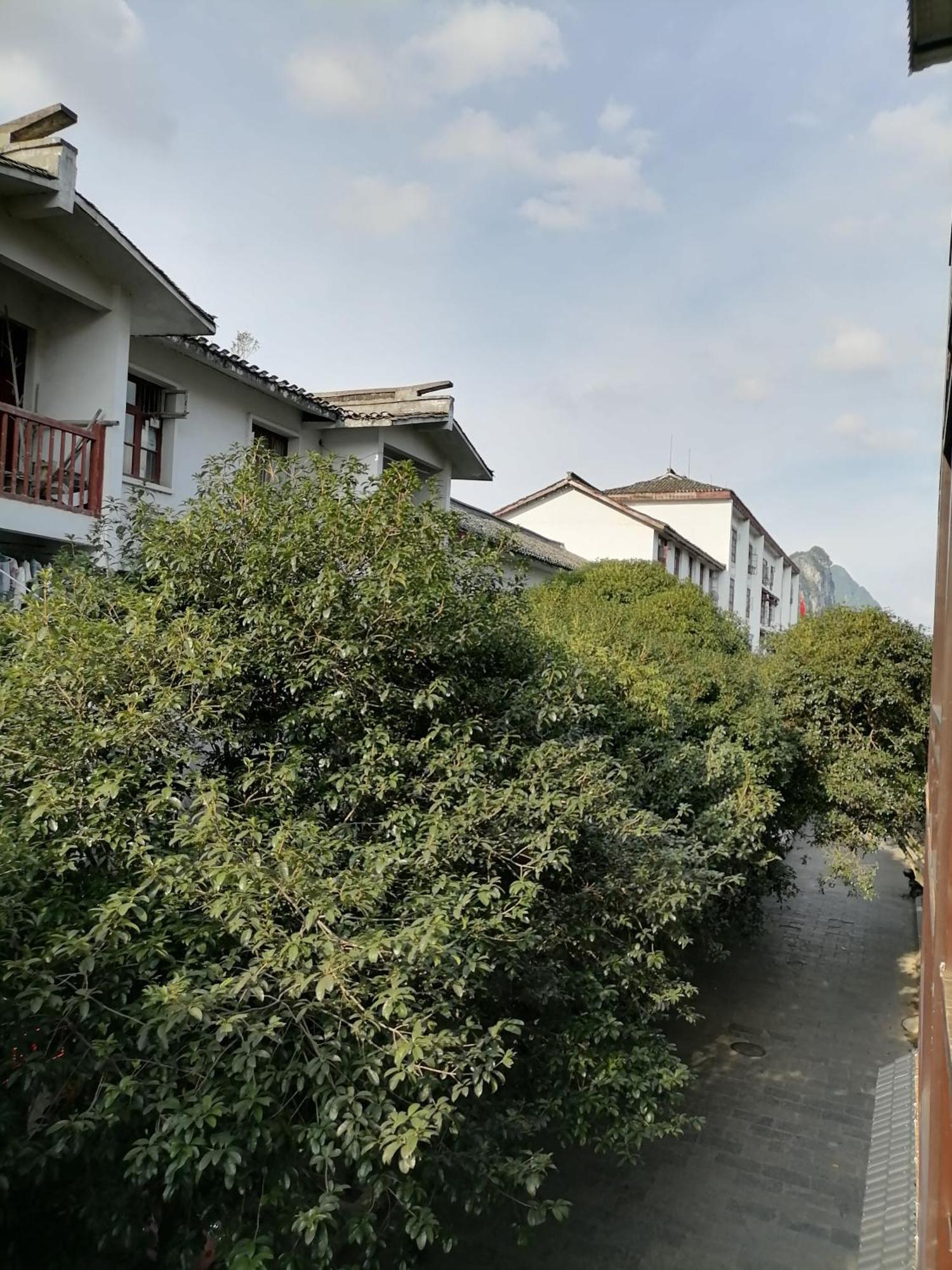 Lazzy Inn Yangshuo Exterior photo