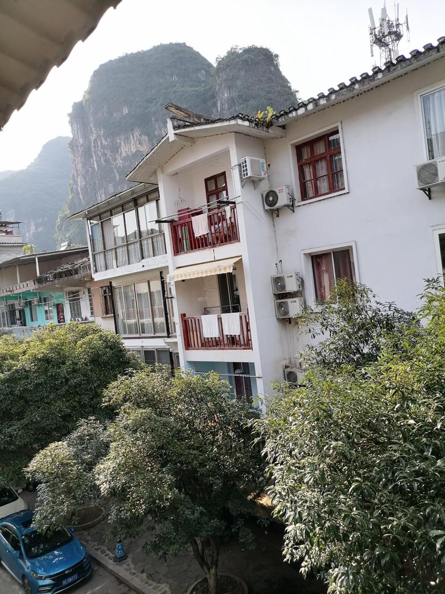Lazzy Inn Yangshuo Exterior photo