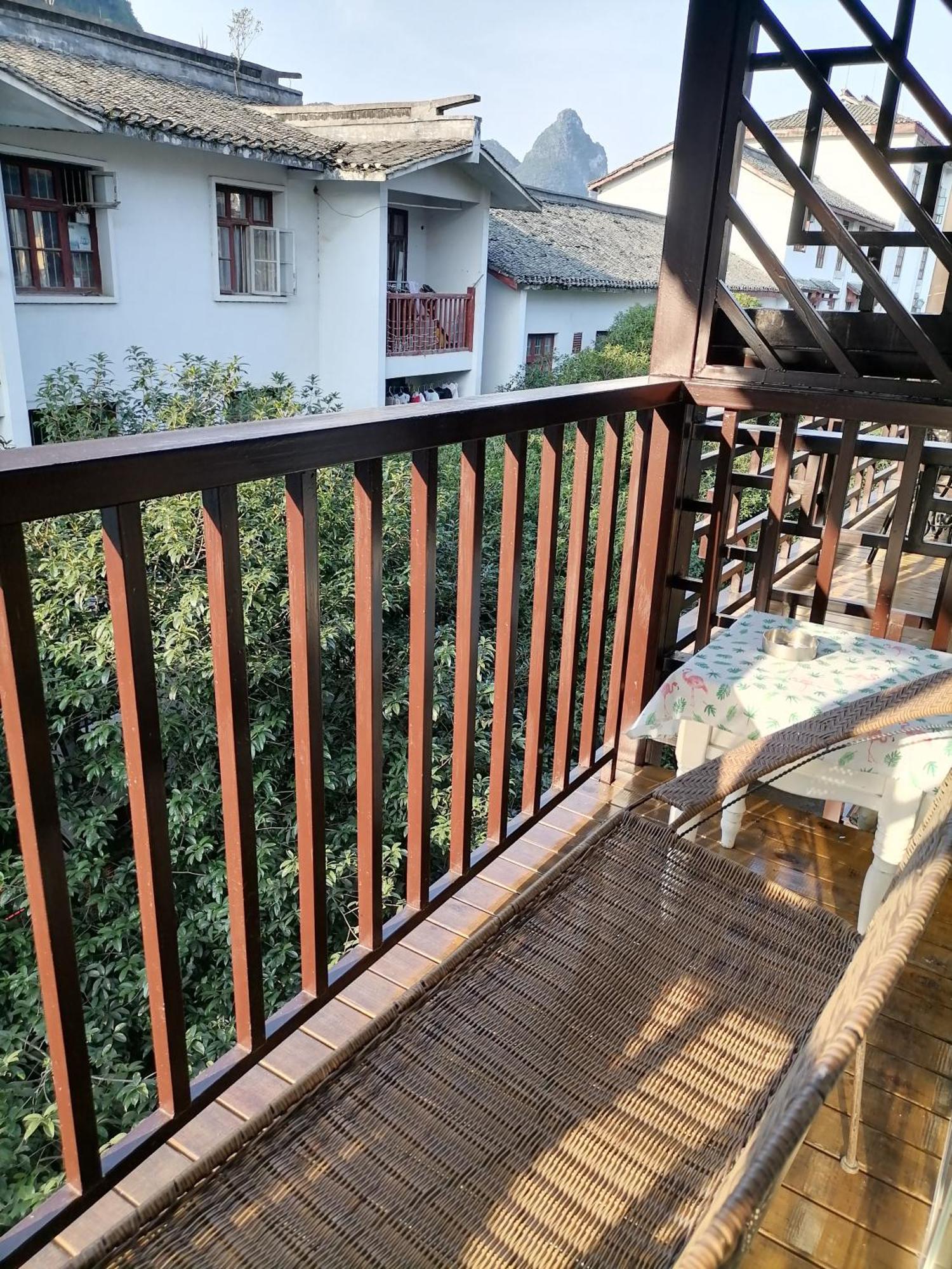 Lazzy Inn Yangshuo Exterior photo