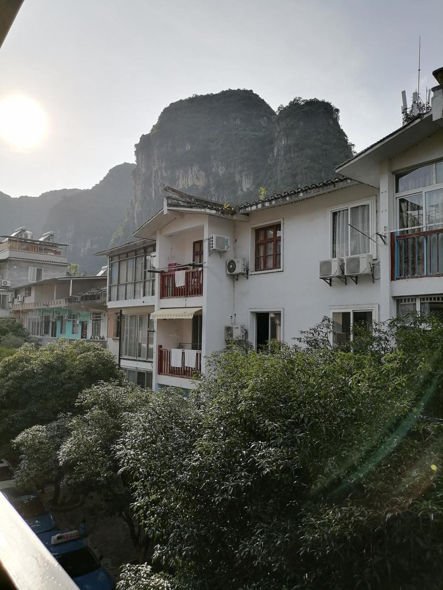 Lazzy Inn Yangshuo Exterior photo